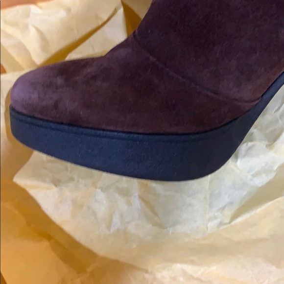 TODS Shearling-trimmed suede platform ankle boots - Picture 13 of 15